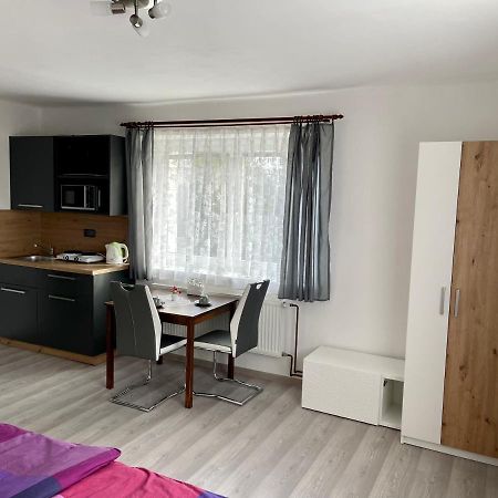 Apartmany Marjanka Jenisovice  Exteriör bild